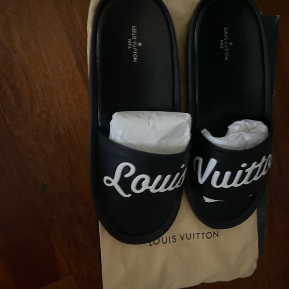 New in box Louis Vuitton Sunbath slippers in black and white size 39 - Picture 2 of 4